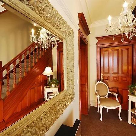 Hilton House