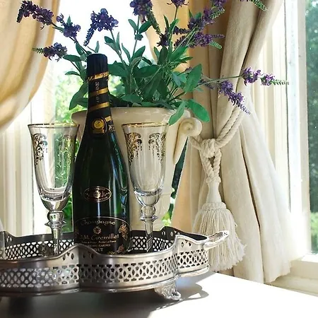 Hilton House Apartamento *